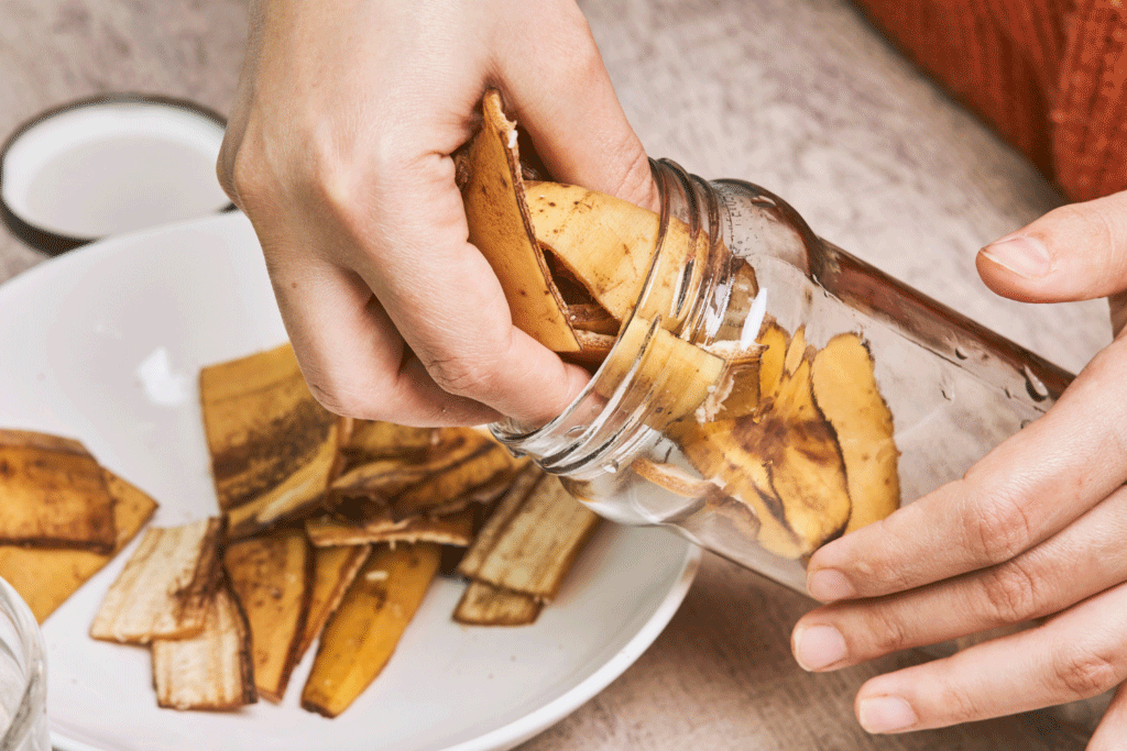 Co zrobić ze skórką od banana? Sprytne triki w duchu zero-waste